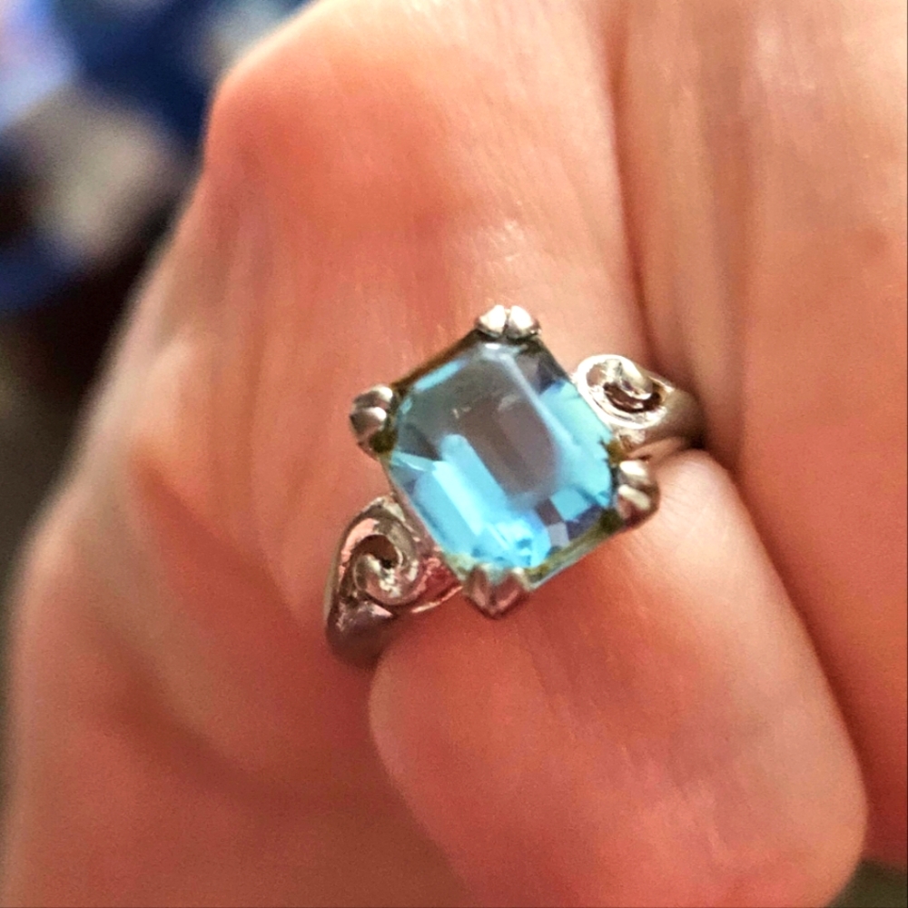 VINTAGE USED-Prof. Cleaned Aquamarine Square Cut Stone Women's Ring Sz 6